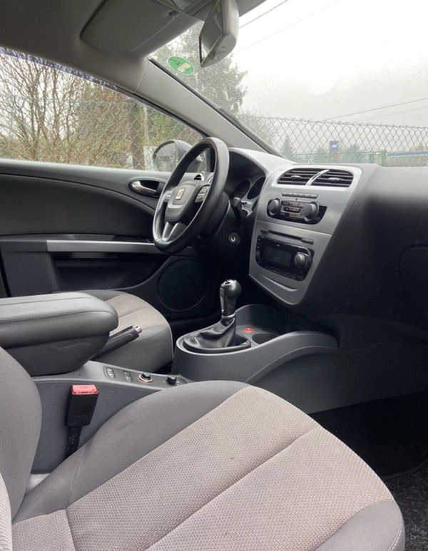 Seat Leon cena 18900 przebieg: 182982, rok produkcji 2009 z Gołdap małe 106